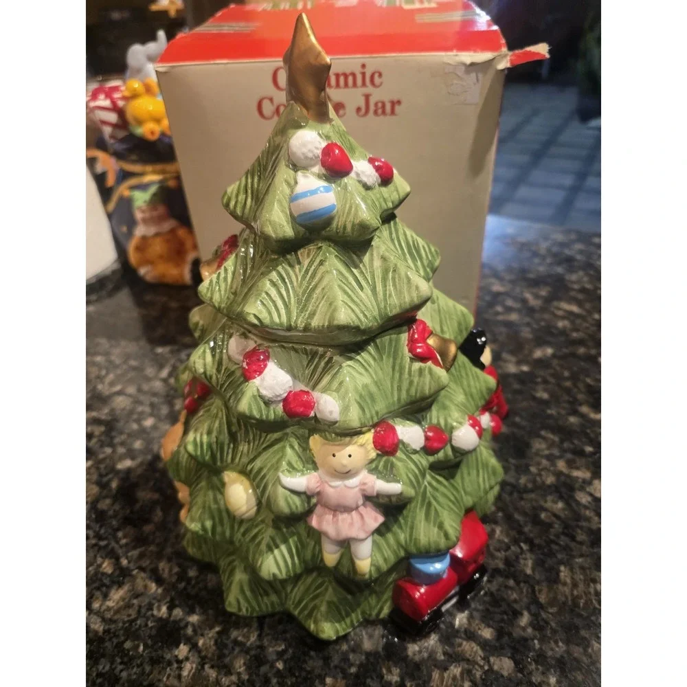 Christmas Tree Cookie Jar‎ Village Earthenware Musical Lid!! Works!!!